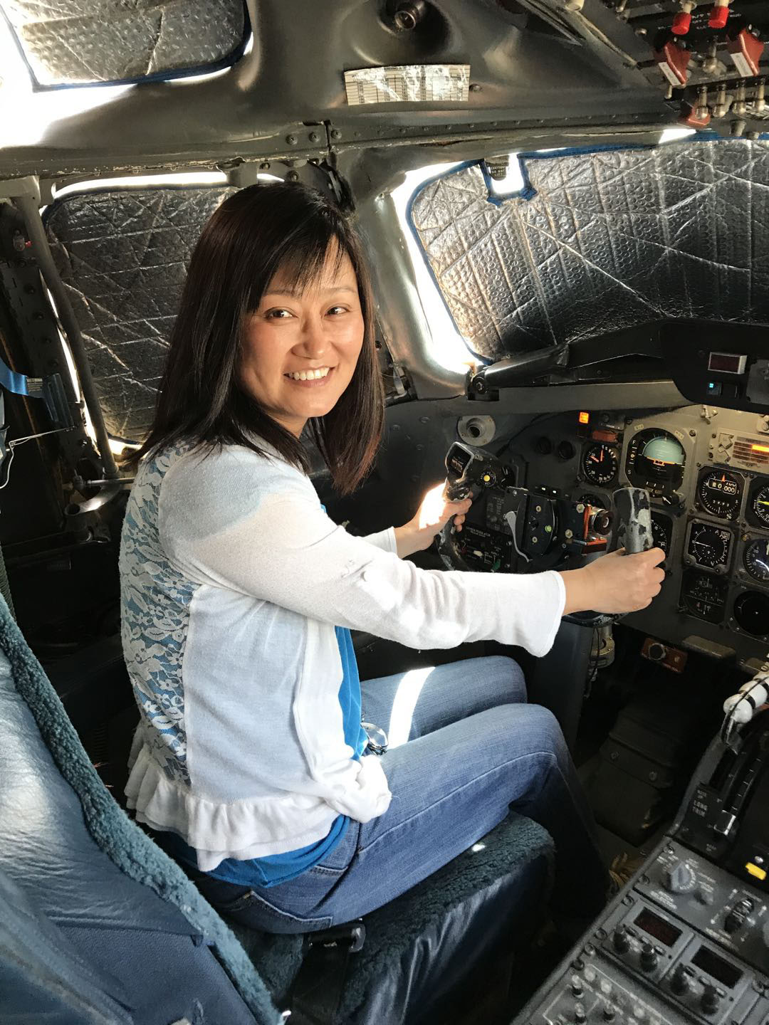 Hui Su in the cockpit
